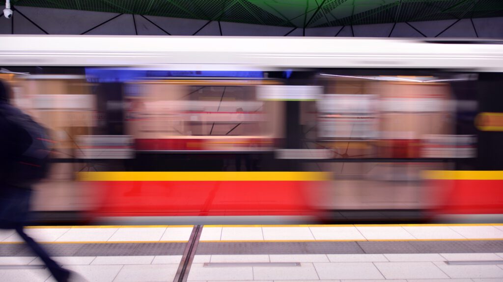 Warsaw-metro-1